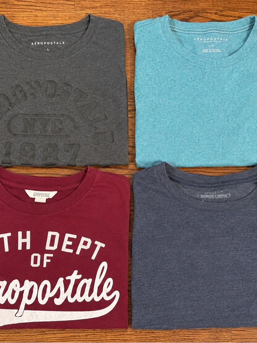 Aeropostale Men's Tee Shirt Bundle of 4 Size Large Graphic Tees